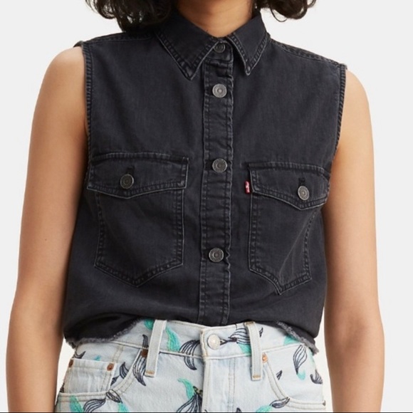 levis vest top